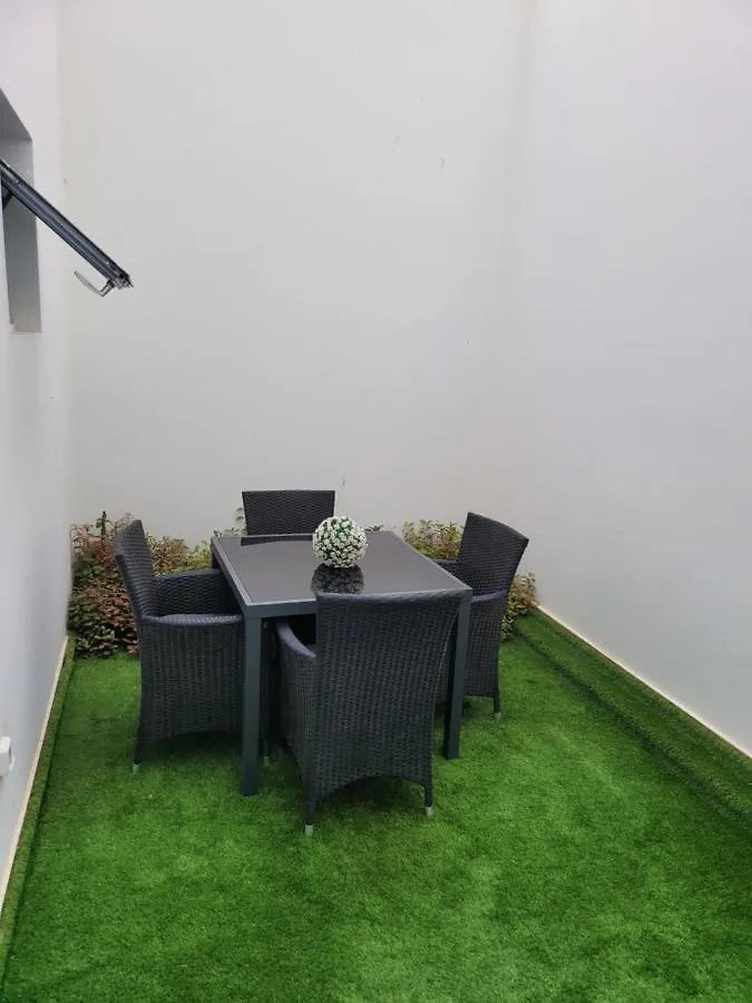 Residence Adja Cogna Appartement De Luxe Au Virage Dakar Apartmán